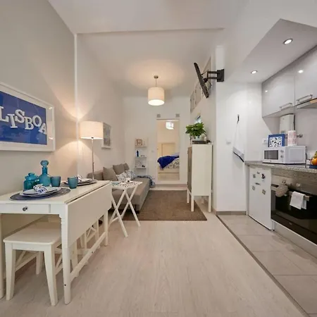 Charming In Adamastor Lisbon! Perfect Location - Super But Calm!